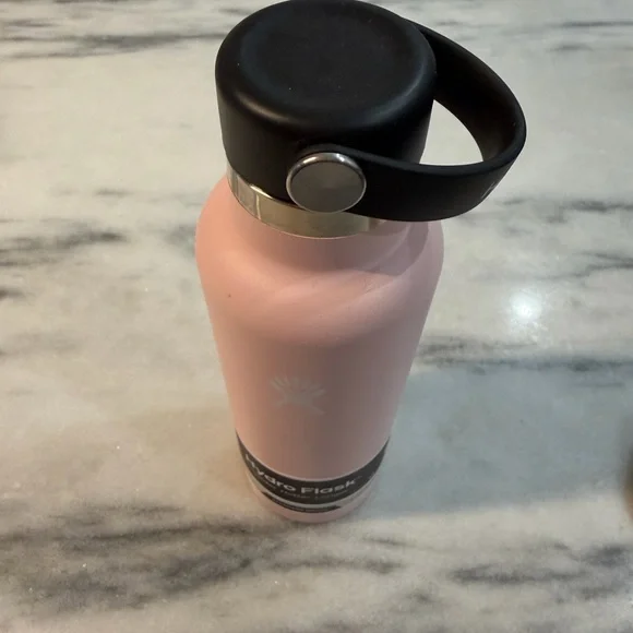 Hydro Flask 21 ounce Light Pink Bottle - Picture 5 of 8